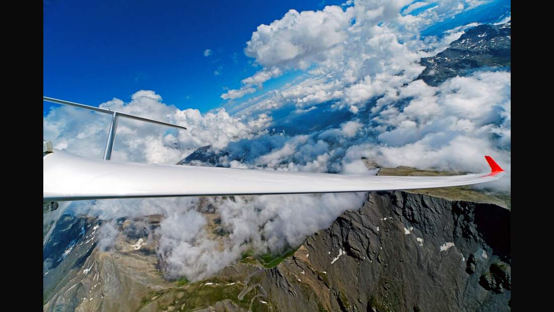 Gebirgsflugtraining in den Alpen