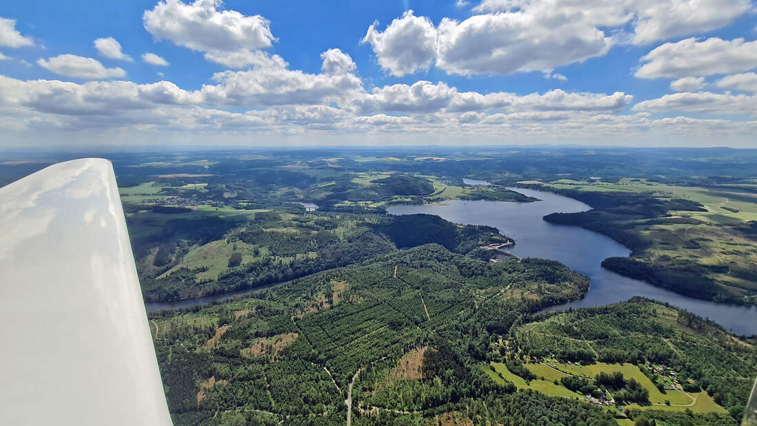 Thüringen airleben: Mit der Grob 109 übers „grüne Herz“ Deutschlands