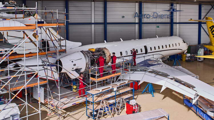 120 Monats Check An Global Express Xrs Bei Aero Dienst